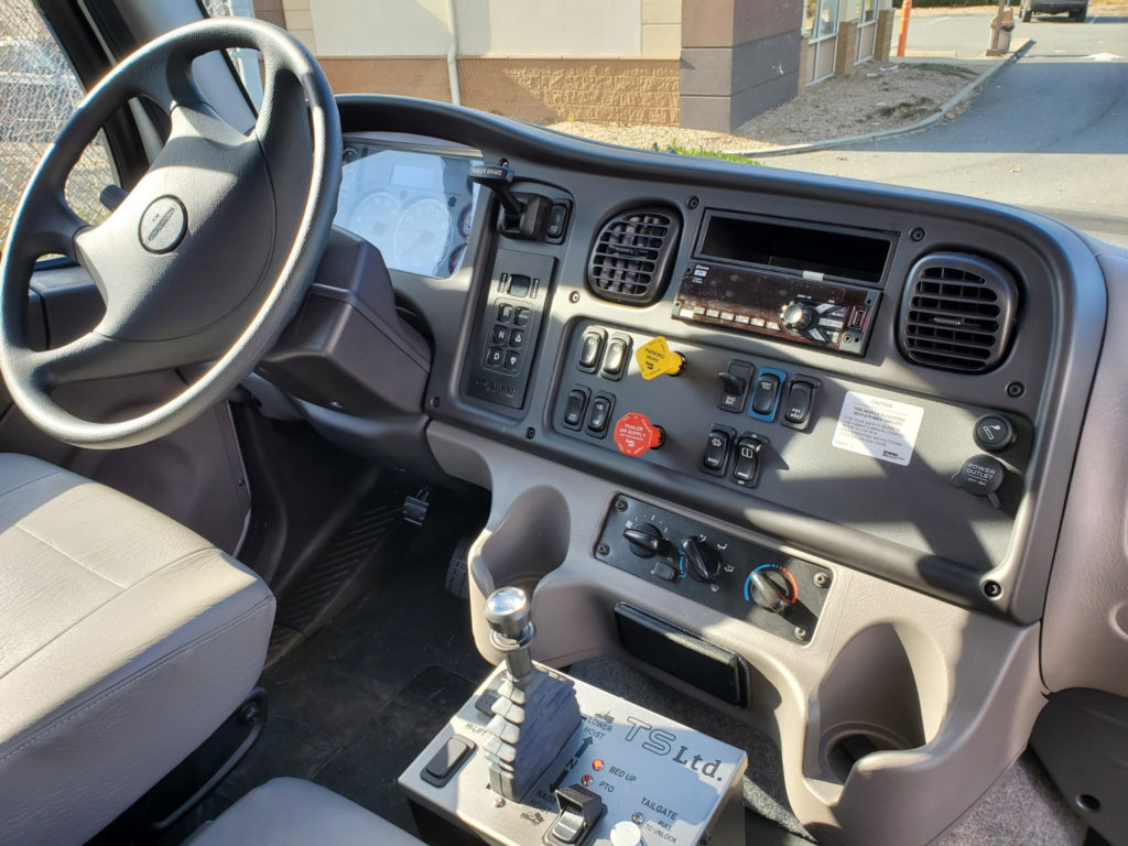 2021 FREIGHTLINER M2106 North Jersey Truck Center