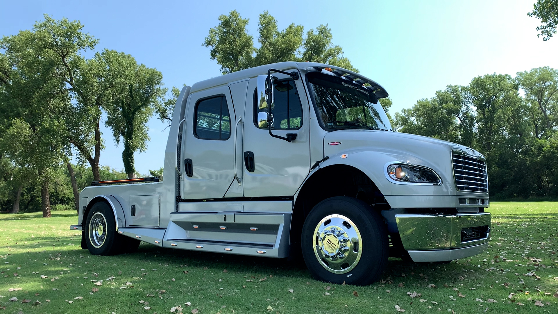 2023 Freightliner SportChassis coming this summer!!