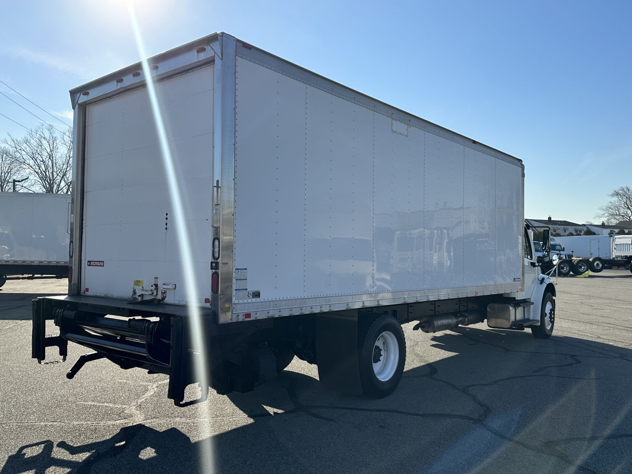 2015 FREIGHTLINER M2 106 - 24' Box - Non CDL - 94k Miles - Stock ...