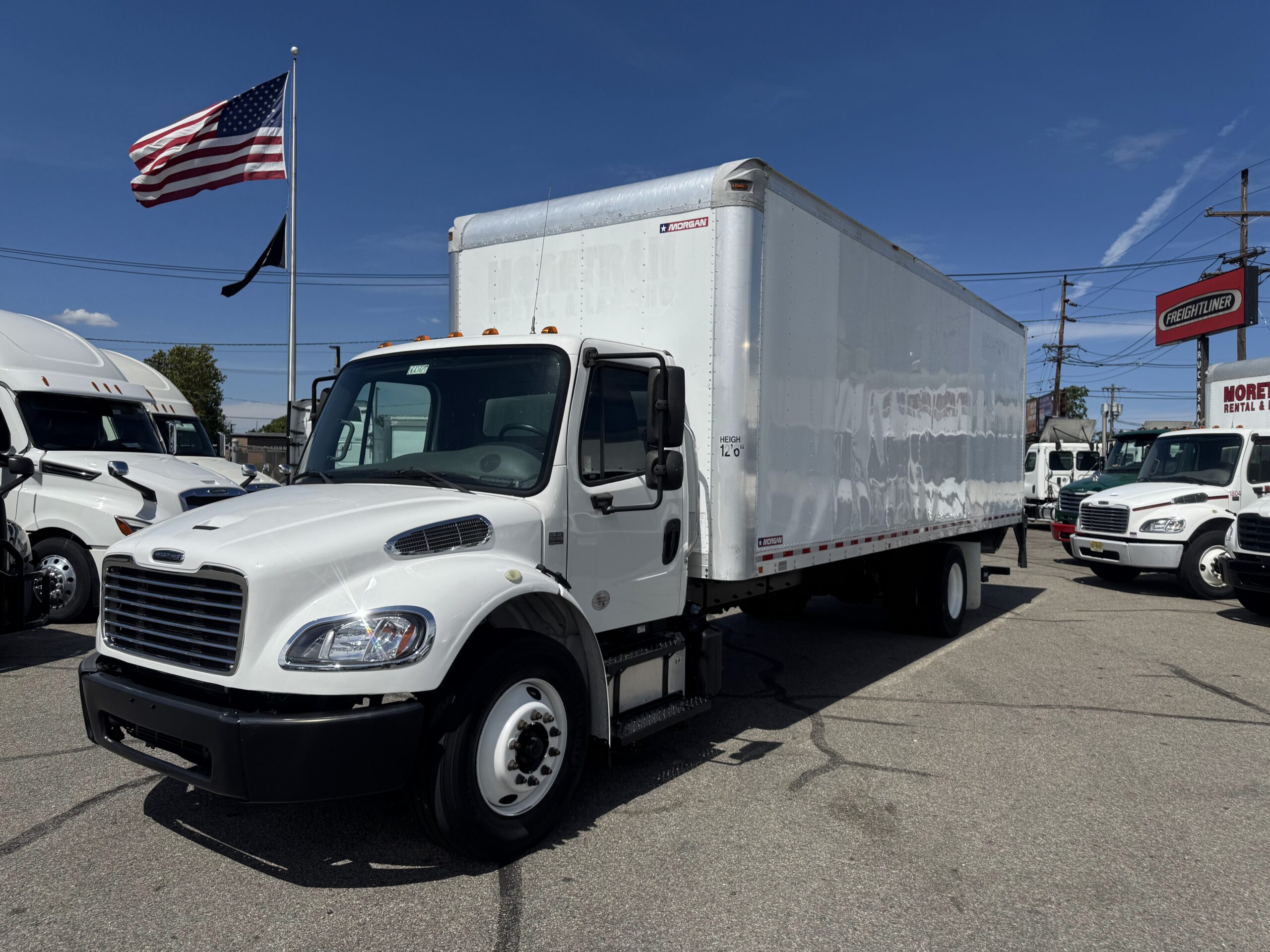 2017 FREIGHTLINER M2-106 – 26′ Box- Non CDL – Stock # EC6072-MLS