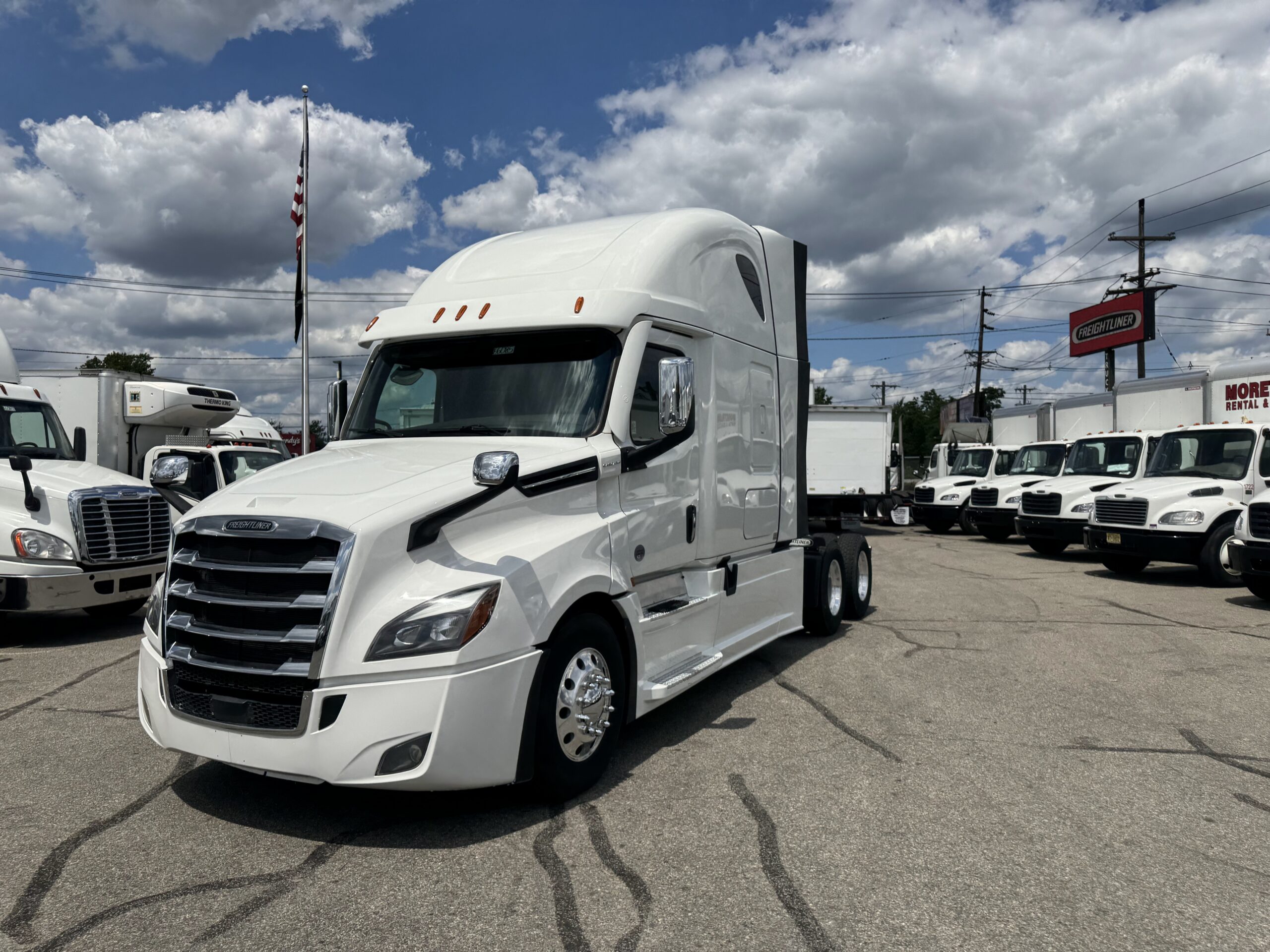 2023 Freightliner Cascadia – DD15/DT12 Auto – 505 HP – EW4 Warranty – Only 280k mi – Stock # EC6085