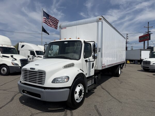 2016 Freightliner M2 - 26' Box w/ LG - Non CDL – Cummins ISB – 240 HP ...