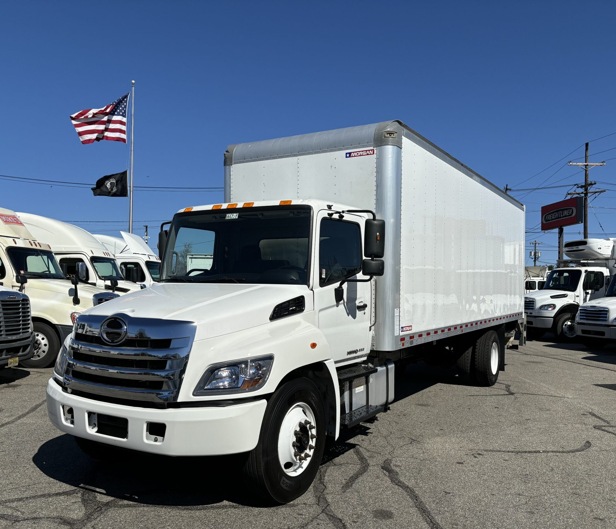 2020 Hino 338 – 26′ Box – Non CDL -204k mi – Stock # EC6057