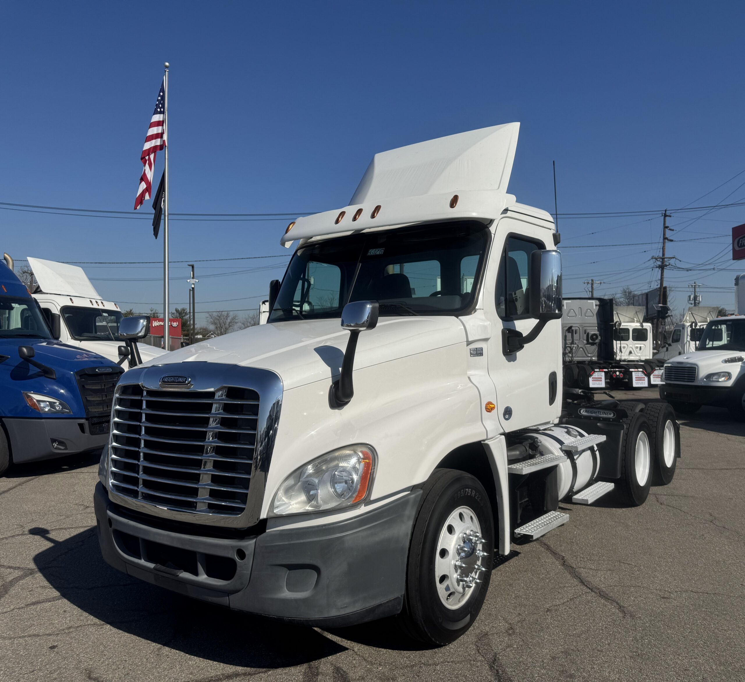 2016 Freightliner CA125– Detroit DD13 – 450HP – 10 sp Manual – 466k mi – Stock # EC6129-MLS