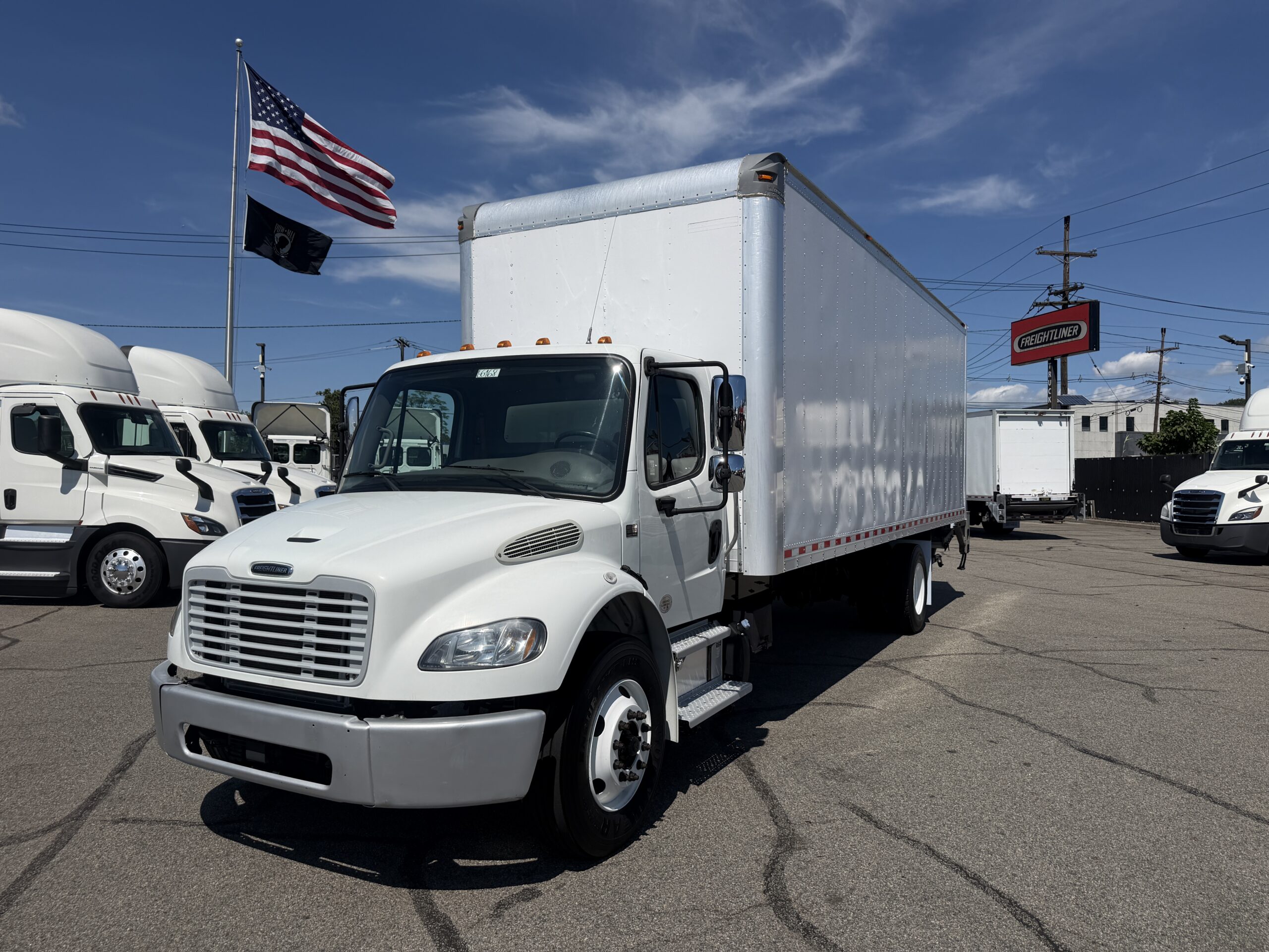 2019 Freightliner M2 – 26′ Box w/ LG – Non CDL – Cummins ISB – 240 HP – 166k mi- Stock #EC6168
