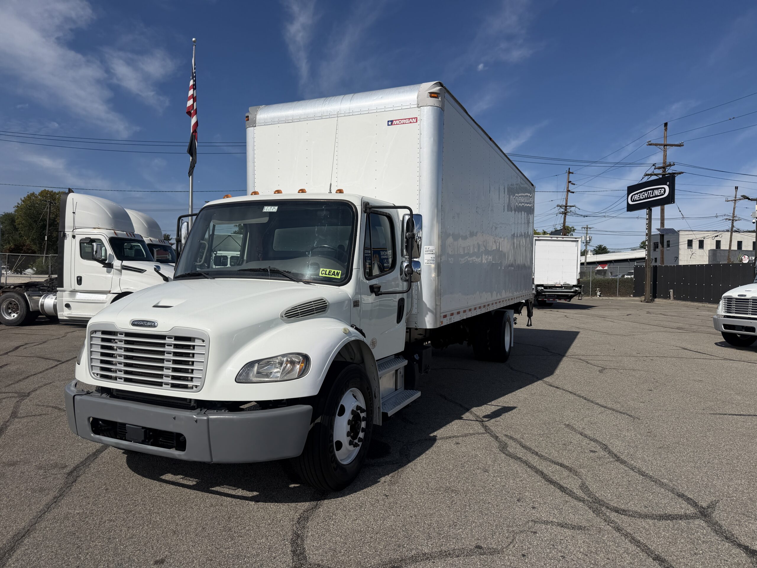 2019 Freightliner M2 – 26′ Box w/ LG – Non CDL – Cummins ISB – 240 HP – 208k mi – Stock #EC6175